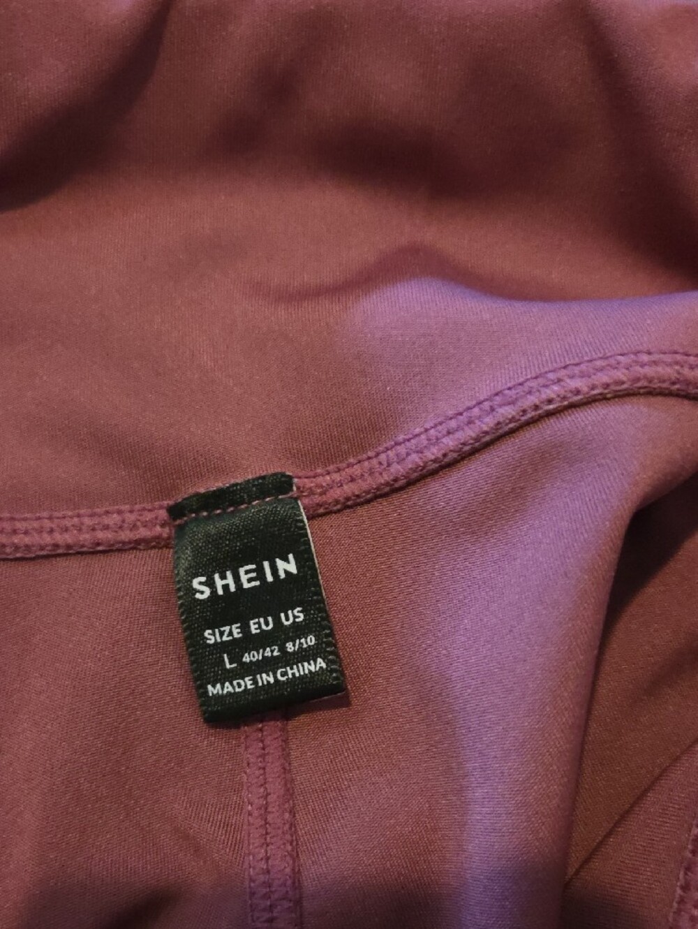 SHEIN Dusty Rose High-Waist Bike Shorts with Side Pockets - Picture 2 of 4